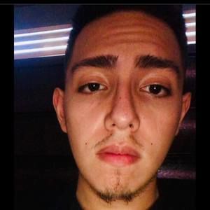 Meet your Posher, Cesar